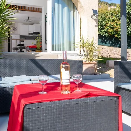 Daire Face A La Superbe Terrasse Barbecue *